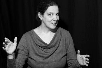 Anja Mathes